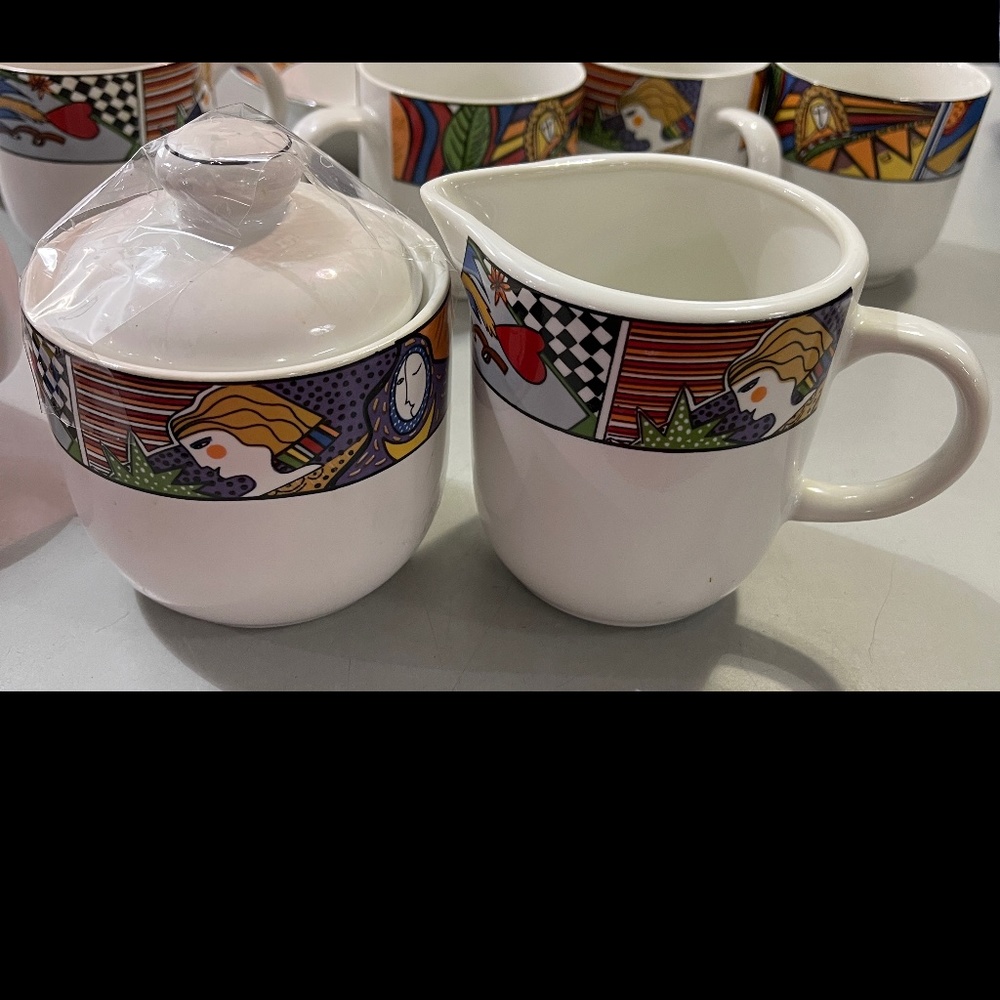 Vintage Vitromaster Metropolitan covered Sugar Bowl & Creamer